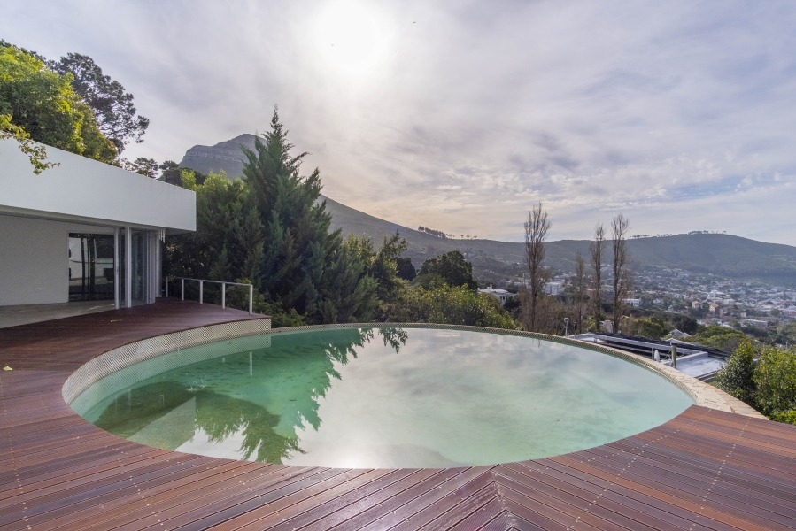 4 Bedroom Property for Sale in Higgovale Western Cape